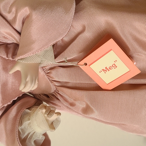 Ashton Drake Little Women Collection Porcelain Meg Doll 3139-C - Picture 3 of 8